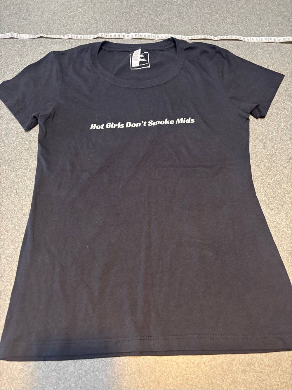 Women's Black Graphic Tee - Hot Girls Don't Smoke Mids